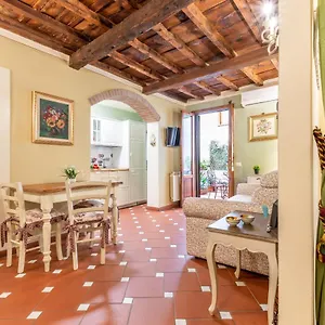 Romantic Apartment Florence
