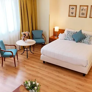 **** Отель Royal Palace Италия